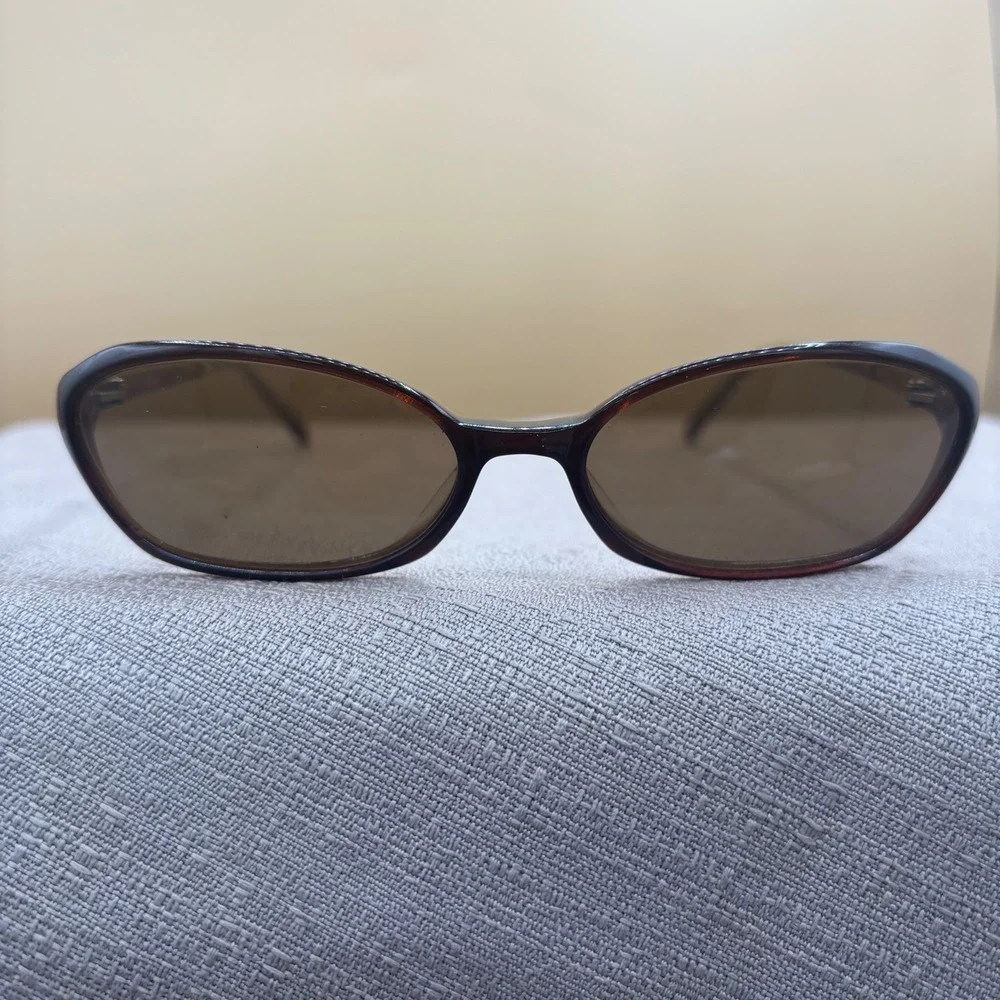 Vera Wang Brown Tortoise Oval Sunglasses Womens V102 53-16-138 Designer Shades